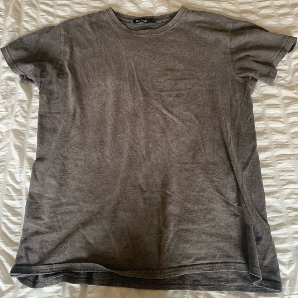 boohoo tee